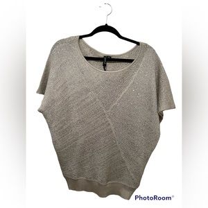 Ethyl Gold Short Sleeve Lightweight Sweater Medium Metallic Sequins Sparkly